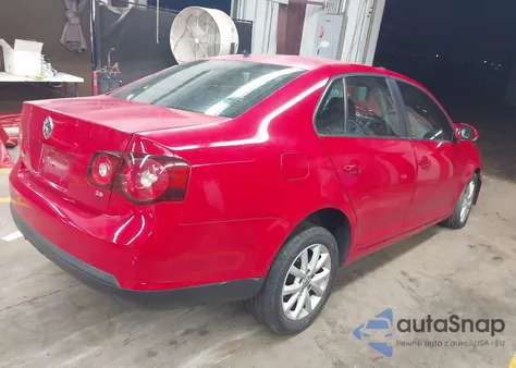 2010 Volkswagen Jetta Limited Edition from USA, damaged, VIN 3VWAZ7AJ8AM135927